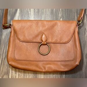 Universal Thread Crossbody